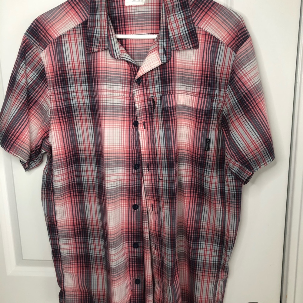 Medium Columbia shirt